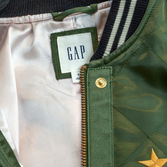 Gap LE Long Quilted Bomber Sz S NWOT - Picture 7 of 7